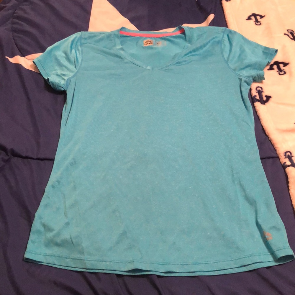 Athletic shirt